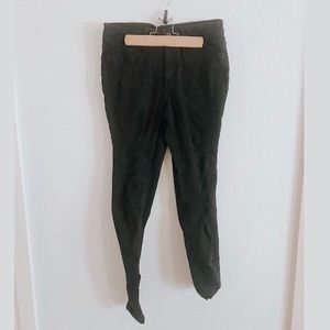 UNIVERSAL THREADS JEANS